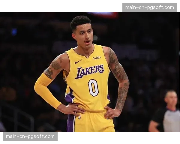 传言：湖人队可能在休赛期追求骑士队球星多诺万·米切尔